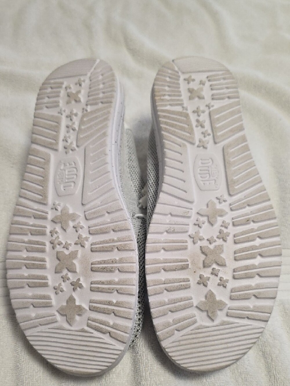 Hey Dude Wally Sox Stone White Slip-On Loafers Men's Size 11 - Picture 6 of 16